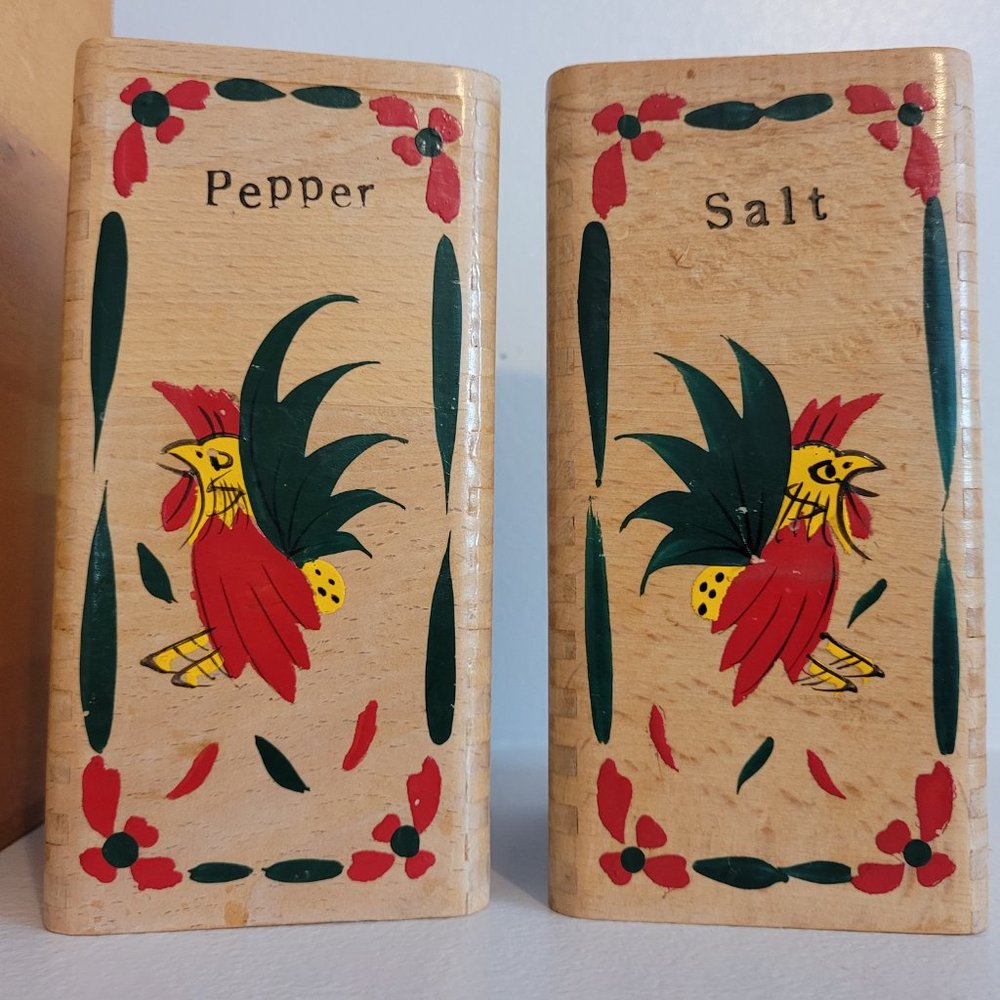 Vintage Chicken/Rooster Wooden Nesting Canister Set - Picture 9 of 9